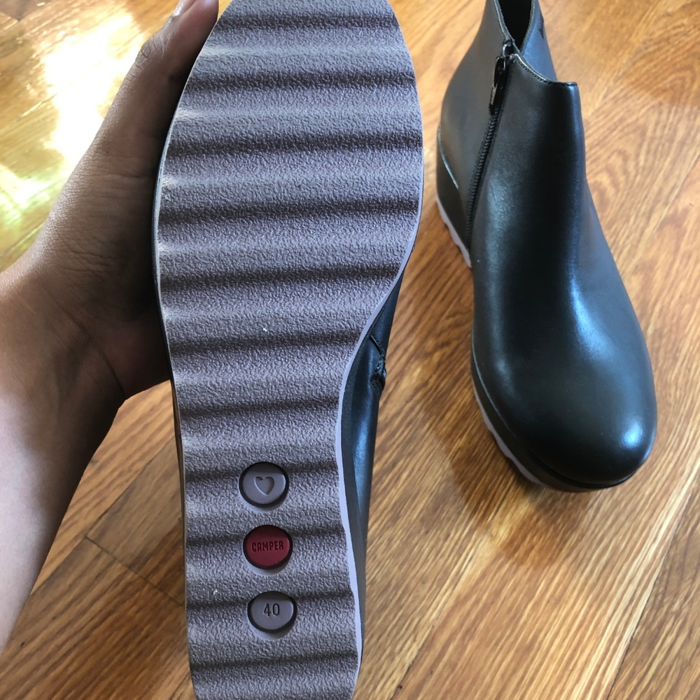 Camper "Laika" Supersoft Black Leather Ankle Boots - Picture 8 of 8